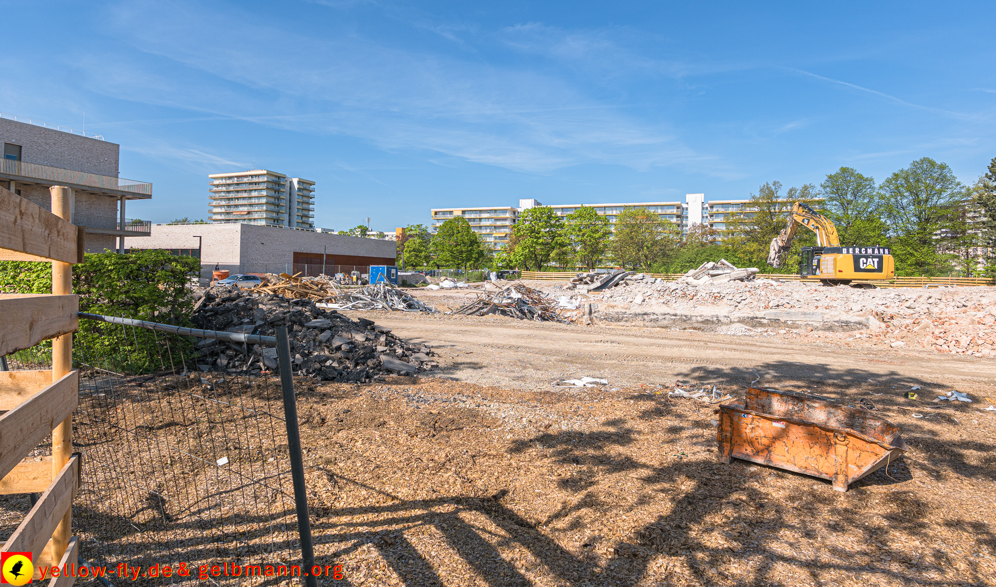 28.04.2025 - Abriss der Grundschule am Karl-Marx-Ring