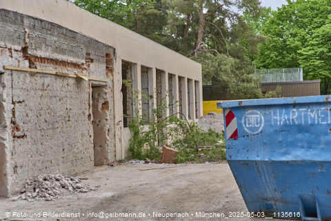 05.05.2025 - Abrissbaustelle Kindergarten an der Heinrich-Wieland-Strasse in Neuperlach
