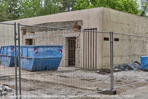 05.05.2025 - Abrissbaustelle Kindergarten an der Heinrich-Wieland-Strasse in Neuperlach