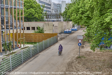 05.05.2025 - Abrissbaustelle Kindergarten an der Heinrich-Wieland-Strasse in Neuperlach