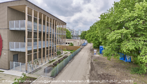 07.05.2025 - Abrissbaustelle Kindergarten an der Heinrich-Wieland-Strasse in Neuperlach