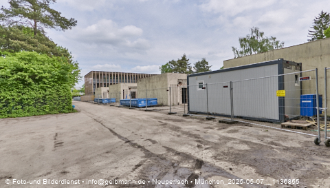 07.05.2025 - Abrissbaustelle Kindergarten an der Heinrich-Wieland-Strasse in Neuperlach