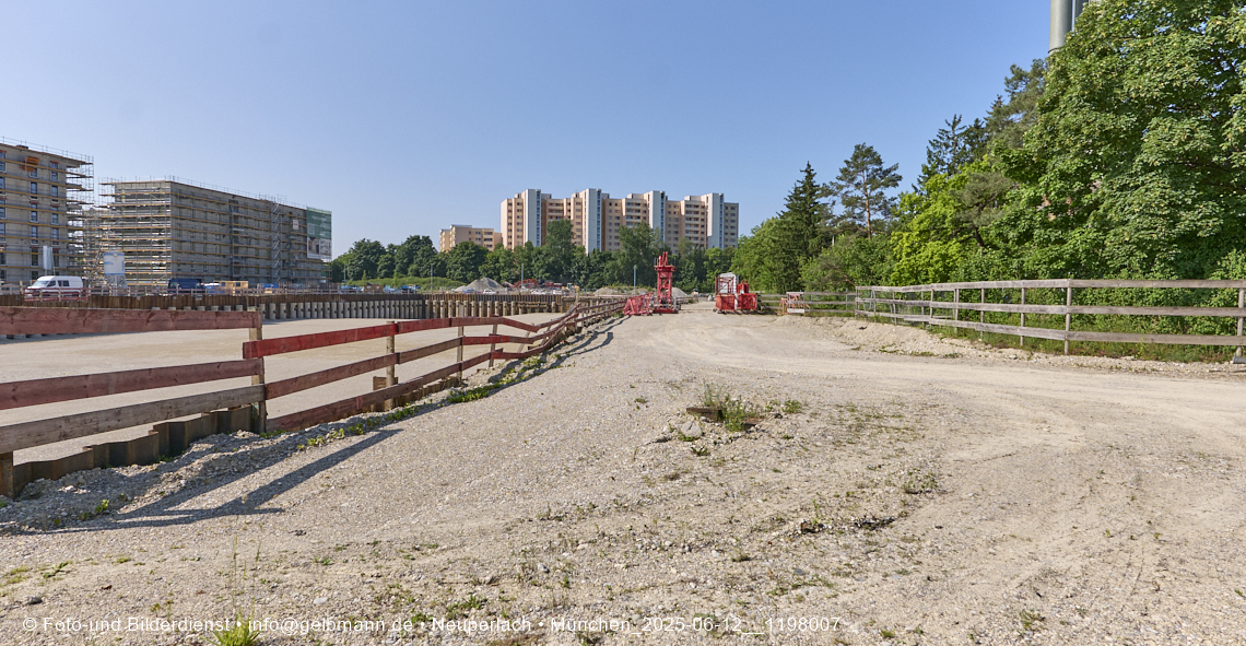 12.06.2025 - Alexisquartier_mit_Wohnanlage Karl-Marx-Ring 52-62 und das Marx-Zentrum in Neuperlach 12.06.2025 - Alexisquartier_mit_Wohnanlage Karl-Marx-Ring 52-62 und das Marx-Zentrum in Neuperlach