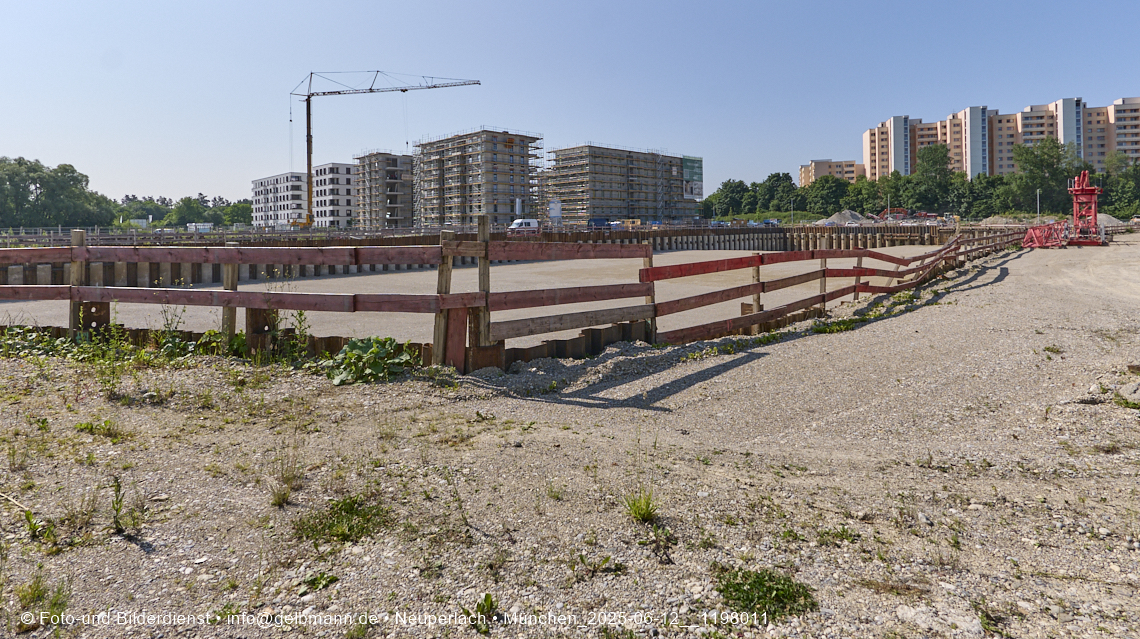 12.06.2025 - Alexisquartier_mit_Wohnanlage Karl-Marx-Ring 52-62 und das Marx-Zentrum in Neuperlach 12.06.2025 - Alexisquartier_mit_Wohnanlage Karl-Marx-Ring 52-62 und das Marx-Zentrum in Neuperlach