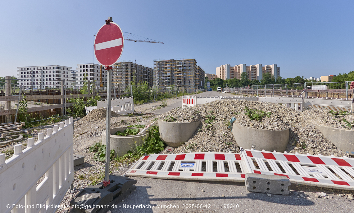 12.06.2025 - Alexisquartier_mit_Wohnanlage Karl-Marx-Ring 52-62 und das Marx-Zentrum in Neuperlach 12.06.2025 - Alexisquartier_mit_Wohnanlage Karl-Marx-Ring 52-62 und das Marx-Zentrum in Neuperlach