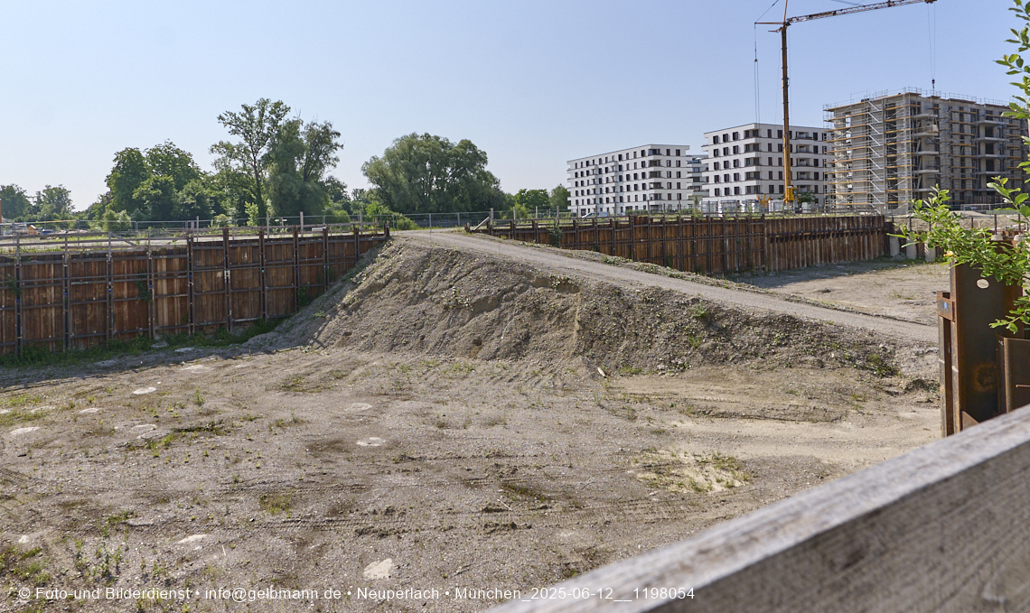 12.06.2025 - Alexisquartier_mit_Wohnanlage Karl-Marx-Ring 52-62 und das Marx-Zentrum in Neuperlach 12.06.2025 - Alexisquartier_mit_Wohnanlage Karl-Marx-Ring 52-62 und das Marx-Zentrum in Neuperlach