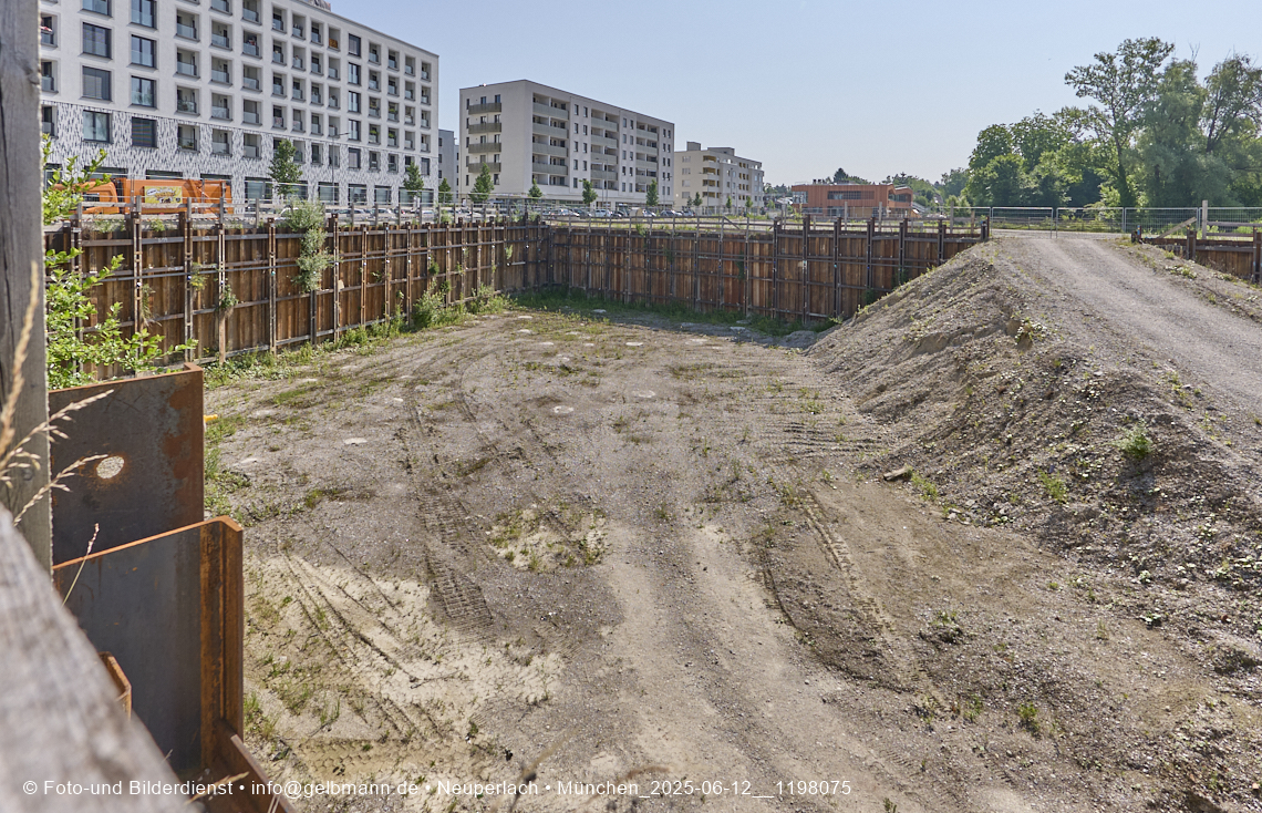 12.06.2025 - Alexisquartier_mit_Wohnanlage Karl-Marx-Ring 52-62 und das Marx-Zentrum in Neuperlach 12.06.2025 - Alexisquartier_mit_Wohnanlage Karl-Marx-Ring 52-62 und das Marx-Zentrum in Neuperlach