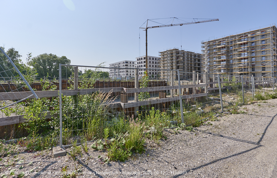 12.06.2025 - Alexisquartier_mit_Wohnanlage Karl-Marx-Ring 52-62 und das Marx-Zentrum in Neuperlach 12.06.2025 - Alexisquartier_mit_Wohnanlage Karl-Marx-Ring 52-62 und das Marx-Zentrum in Neuperlach