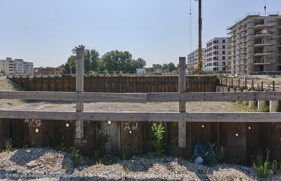 12.06.2025 - Alexisquartier_mit_Wohnanlage Karl-Marx-Ring 52-62 und das Marx-Zentrum in Neuperlach 12.06.2025 - Alexisquartier_mit_Wohnanlage Karl-Marx-Ring 52-62 und das Marx-Zentrum in Neuperlach