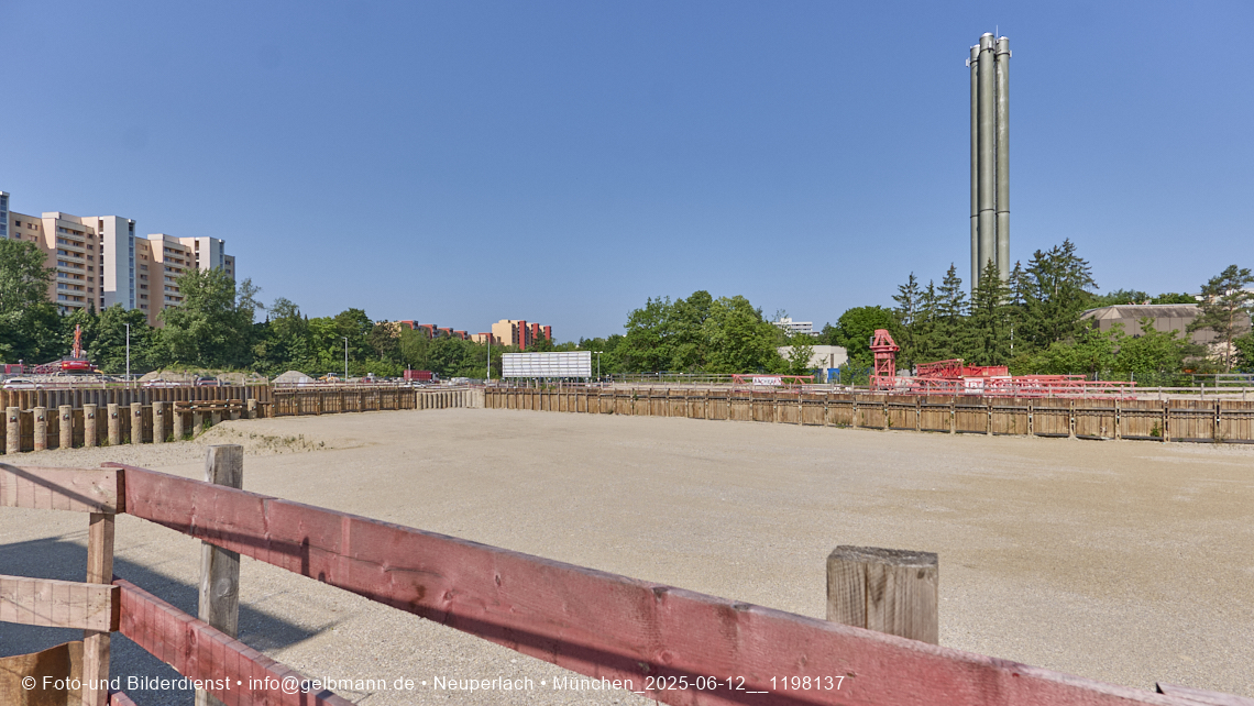 12.06.2025 - Alexisquartier_mit_Wohnanlage Karl-Marx-Ring 52-62 und das Marx-Zentrum in Neuperlach 12.06.2025 - Alexisquartier_mit_Wohnanlage Karl-Marx-Ring 52-62 und das Marx-Zentrum in Neuperlach