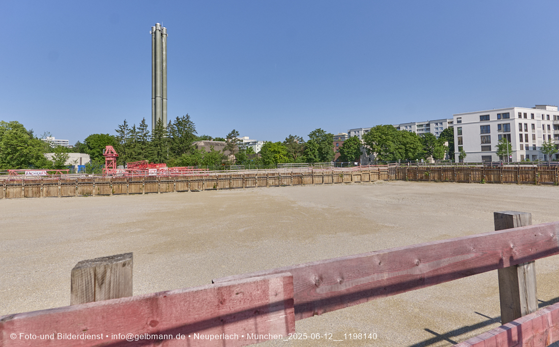 12.06.2025 - Alexisquartier_mit_Wohnanlage Karl-Marx-Ring 52-62 und das Marx-Zentrum in Neuperlach 12.06.2025 - Alexisquartier_mit_Wohnanlage Karl-Marx-Ring 52-62 und das Marx-Zentrum in Neuperlach