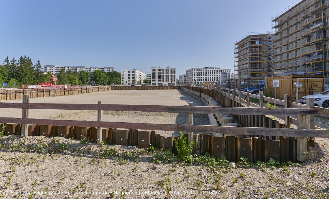 12.06.2025 - Alexisquartier_mit_Wohnanlage Karl-Marx-Ring 52-62 und das Marx-Zentrum in Neuperlach 12.06.2025 - Alexisquartier_mit_Wohnanlage Karl-Marx-Ring 52-62 und das Marx-Zentrum in Neuperlach