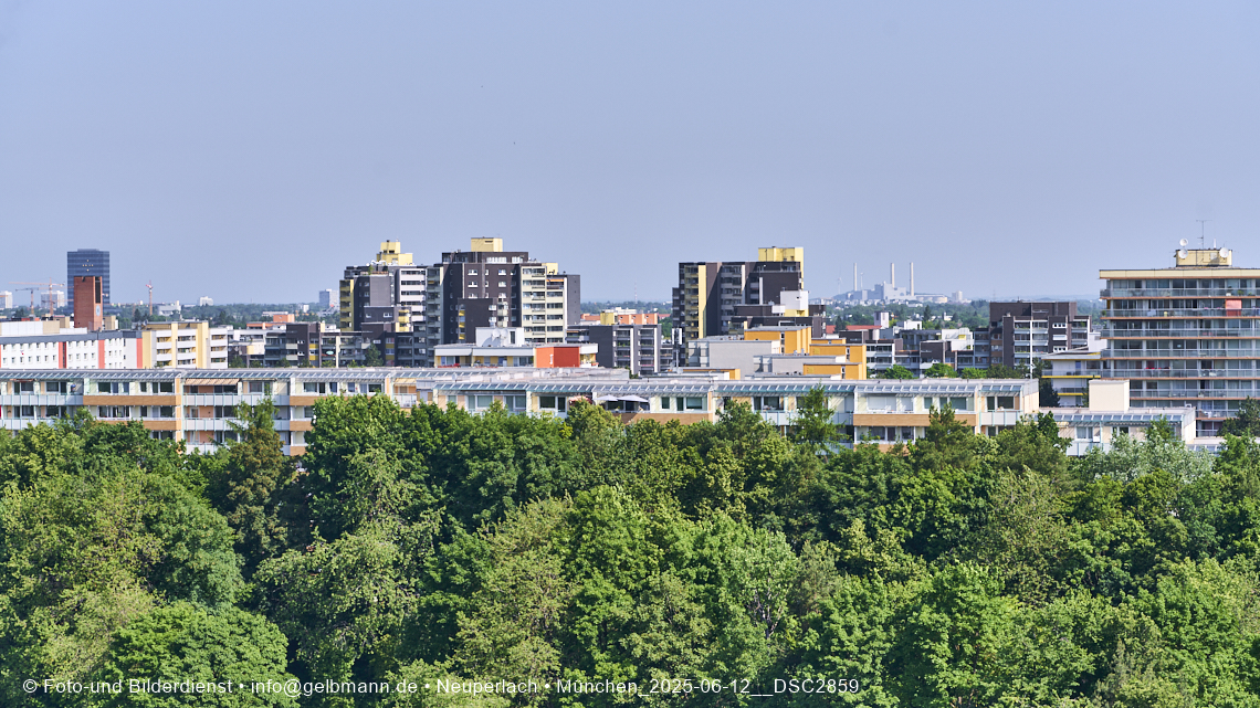 12.06.2025 - Alexisquartier_mit_Wohnanlage Karl-Marx-Ring 52-62 und das Marx-Zentrum in Neuperlach 12.06.2025 - Alexisquartier_mit_Wohnanlage Karl-Marx-Ring 52-62 und das Marx-Zentrum in Neuperlach