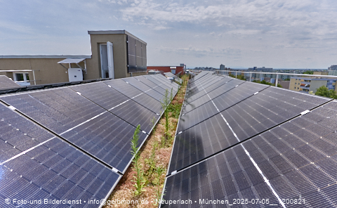 05.07.2025 - Dachbegehung mit der Münchner Wohnen am Karl-Marx-Ring 11-21 in Neuperlach