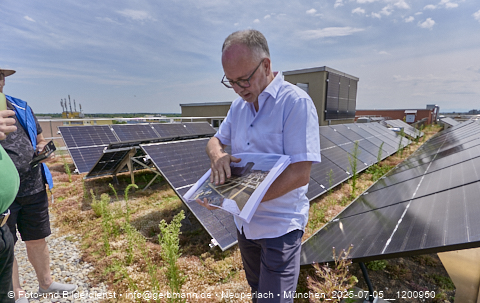 05.07.2025 - Dachbegehung mit der Münchner Wohnen am Karl-Marx-Ring 11-21 in Neuperlach