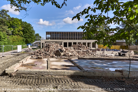 12.07.2025 - Abrissbaustelle Kindergarten an der Heinrich-Wieland-Strasse in Neuperlach