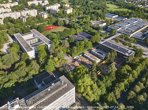 14.07.2025 - Abrissarbeiten des alten Kindergartens an der Heinrich-Wieland-Straße 3 in Neuperlach