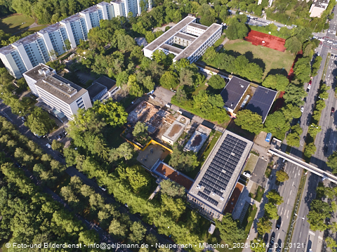 14.07.2025 - Abrissarbeiten des alten Kindergartens an der Heinrich-Wieland-Straße 3 in Neuperlach