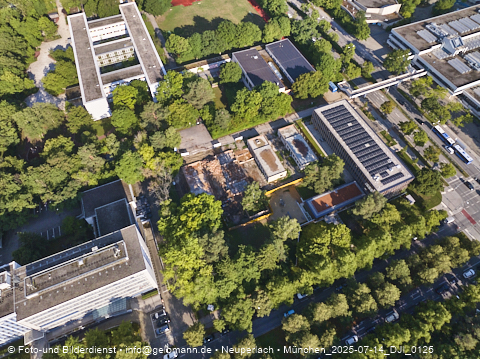 14.07.2025 - Abrissarbeiten des alten Kindergartens an der Heinrich-Wieland-Straße 3 in Neuperlach