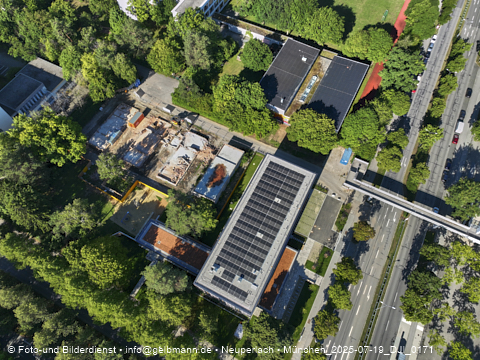 19.07.2022 - Abriss des alten Kindergartens an der Heinrich-Wieland-Straße in Neuperlach