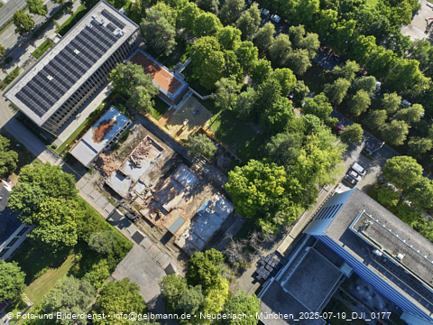 19.07.2022 - Abriss des alten Kindergartens an der Heinrich-Wieland-Straße in Neuperlach