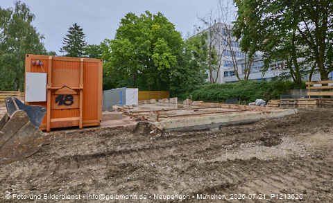 21.07.2025 - Abriss des alten Kindergartens in Neuperlach