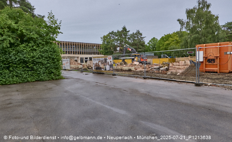21.07.2025 - Abriss des alten Kindergartens in Neuperlach