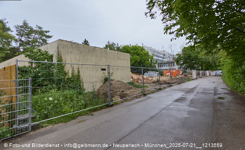 21.07.2025 - Abriss des alten Kindergartens in Neuperlach