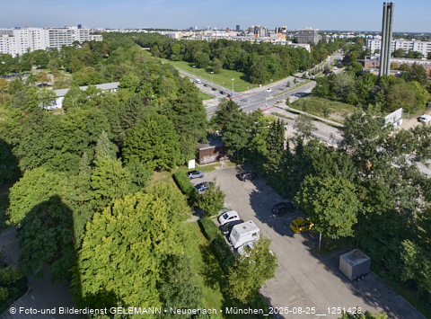 25.08.2025 - DEMOS-Baustelle und BayernHeim-Baustelle Alexiqauartier in Neuperlach