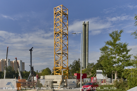 28.08.2025 - DEMOS-Baustelle und BayernHeim-Baustelle Alexiqauartier und BayernHeim in Neuperlach