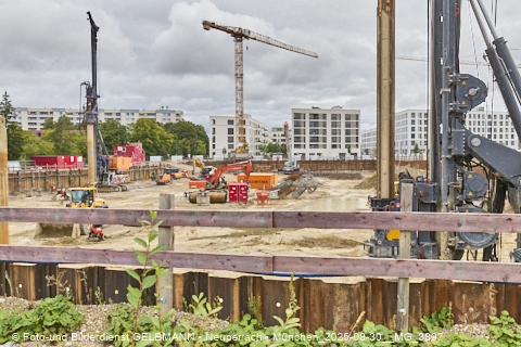 30.08.2025 - DEMOS-Baustelle und BayernHeim-Baustelle Alexiqauartier und BayernHeim in Neuperlach 30.08.2025 - DEMOS-Baustelle und BayernHeim-Baustelle Alexiqauartier und BayernHeim in Neuperlach