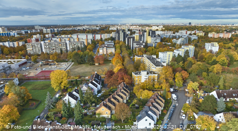 21.102025 - Baustelle und neuer Sportplatz an der Grundschule am Karl-Marx-Ring in Neuperlach