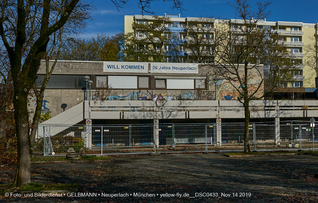 14.11.2019 - Das Quiddezentrum kurz vor dem Abriss in Neuperlach
