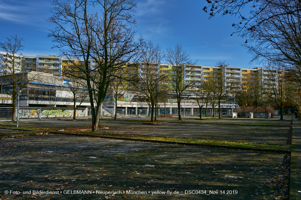 14.11.2019 - Das Quiddezentrum kurz vor dem Abriss in Neuperlach