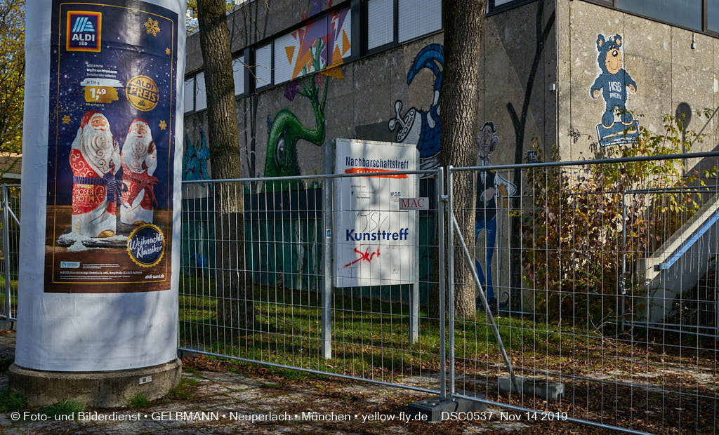 14.11.2019 - Das Quiddezentrum kurz vor dem Abriss in Neuperlach