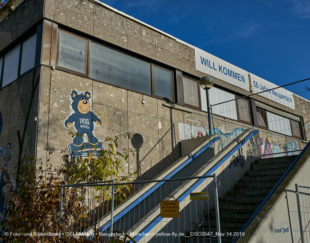 14.11.2019 - Das Quiddezentrum kurz vor dem Abriss in Neuperlach