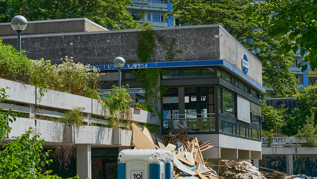 10.07.2021 - Entkernung im Quiddezentrum in Neuperlach