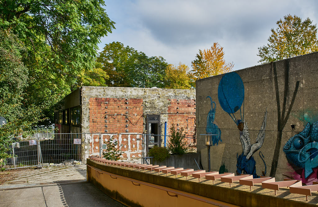 28.09.2021 - Abrissbegin des Quiddezentrums in Neuperlach