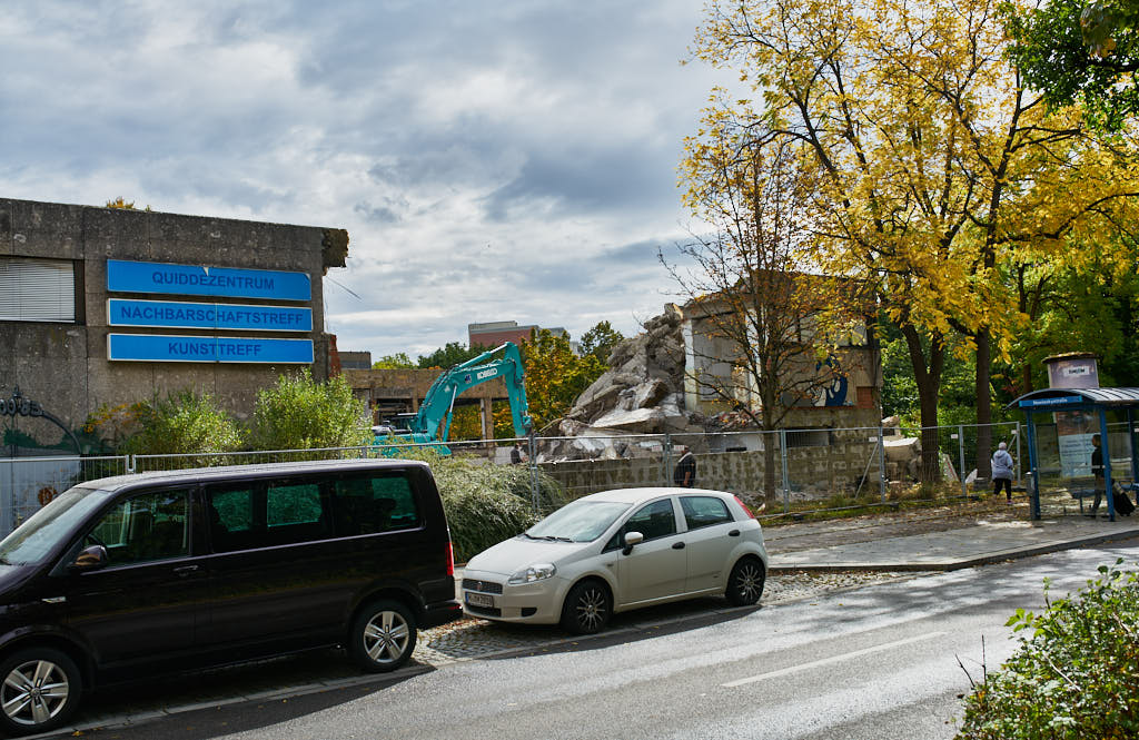 29.09.2021 - Abrissbegin des Quiddezentrums in Neuperlach