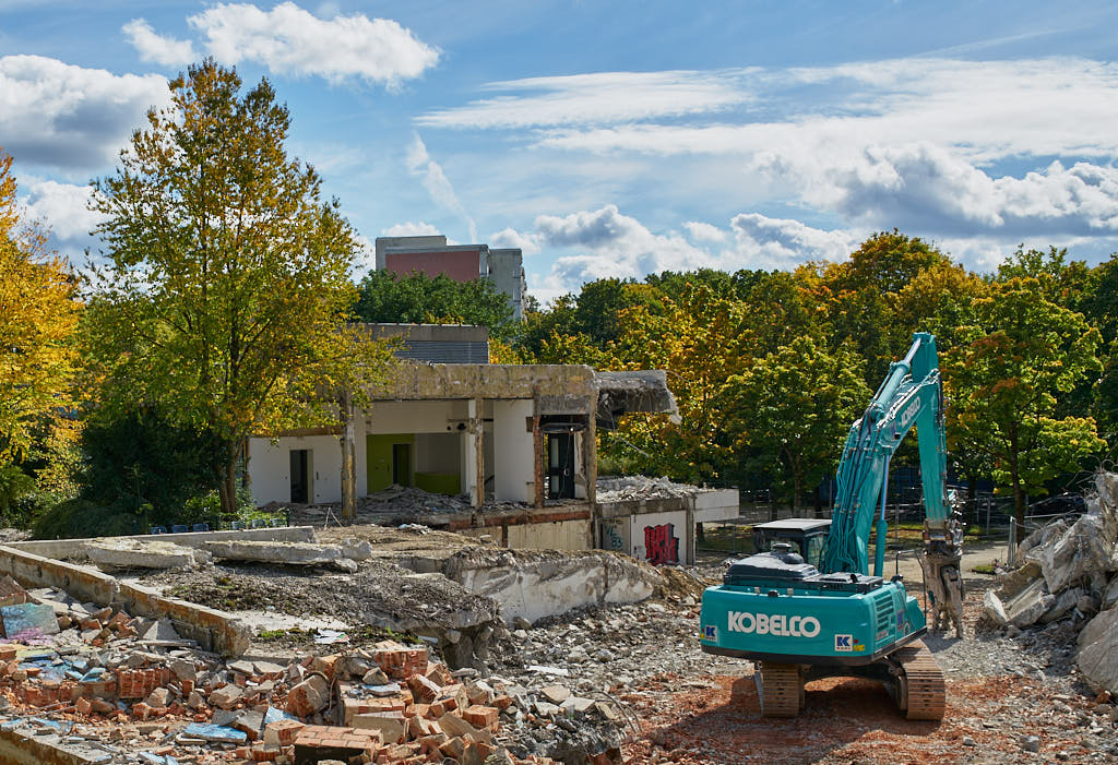 30.09.2021 - Abrissbegin des Quiddezentrums in Neuperlach