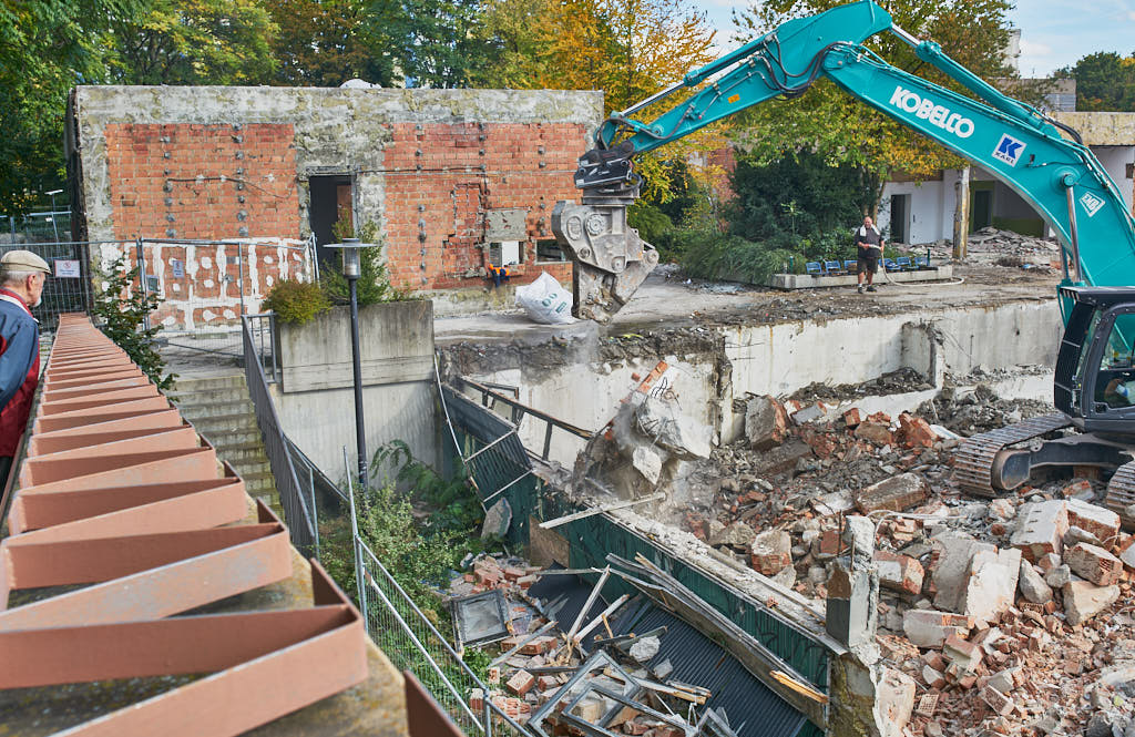 30.09.2021 - Abrissbegin des Quiddezentrums in Neuperlach
