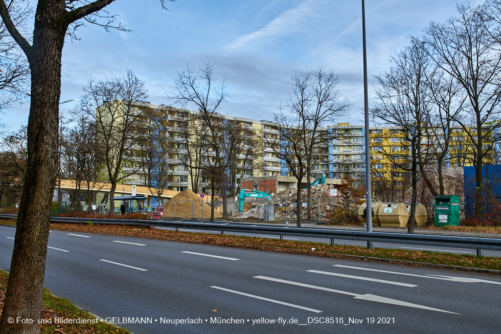 19.11.2021 - Abriss-Baustelle Quiddezentrum in Neuperlach