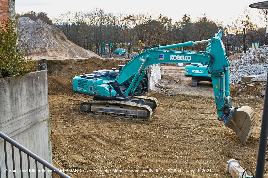 19.11.2021 - Abriss-Baustelle Quiddezentrum in Neuperlach