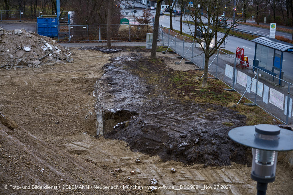 27.08.2021 - Abrissbaustelle Quiddezentrum in Neuperlach