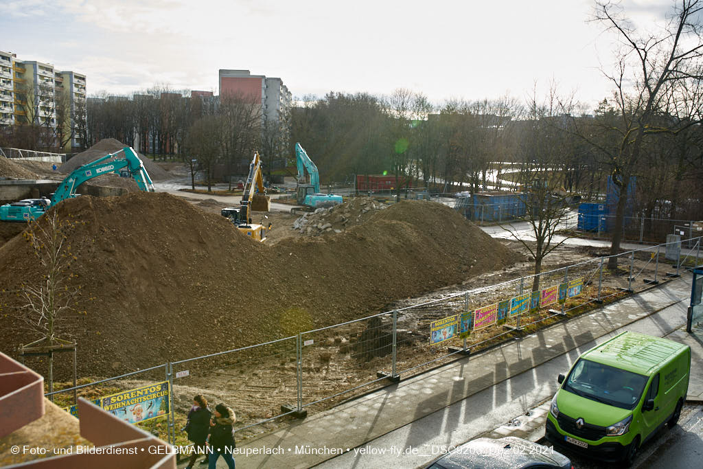 02.12.2021 - Abriss des Quiddezentrums in Neuperlach