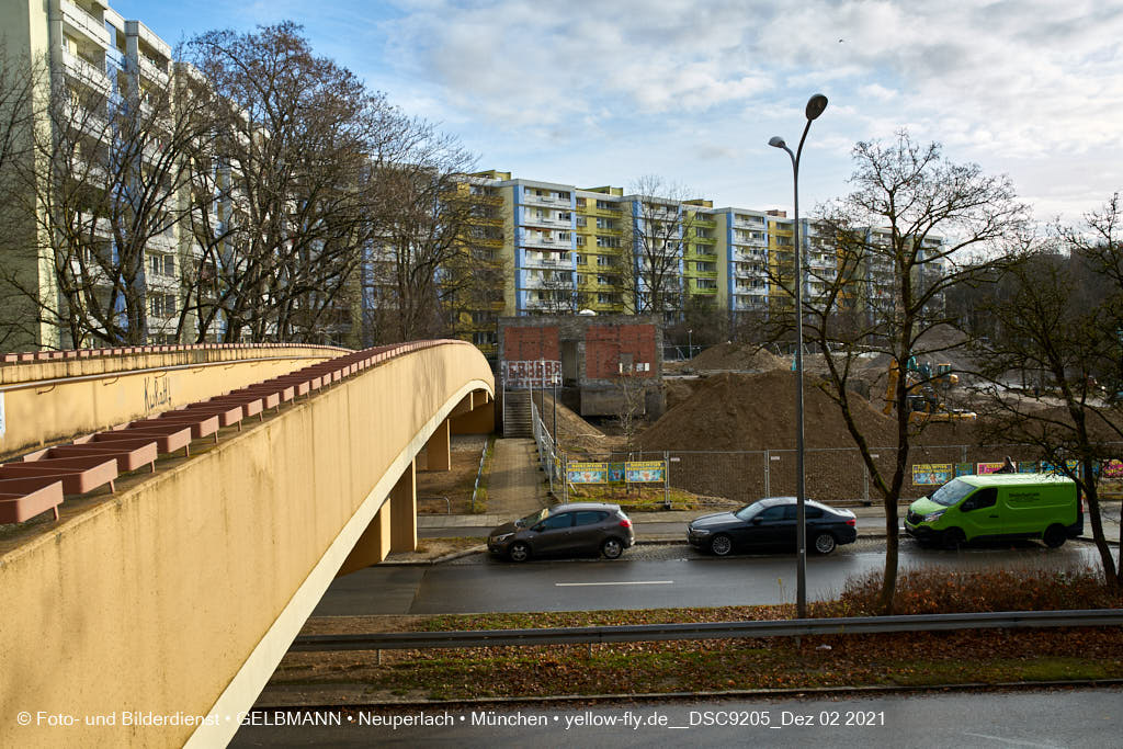 02.12.2021 - Abriss des Quiddezentrums in Neuperlach