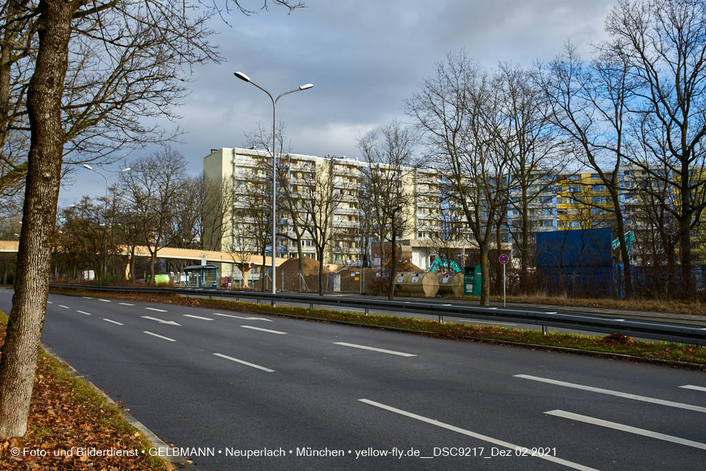 02.12.2021 - Abriss des Quiddezentrums in Neuperlach