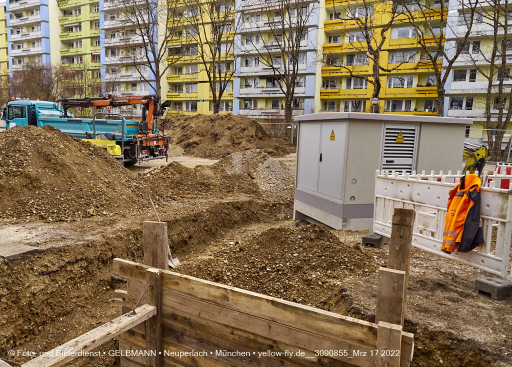 17.03.2022 - Abriss-Baustelle Quiddezentrum in Neuperlach