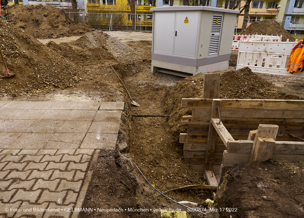 17.03.2022 - Abriss-Baustelle Quiddezentrum in Neuperlach