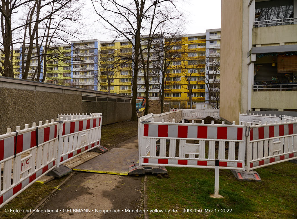 17.03.2022 - Abriss-Baustelle Quiddezentrum in Neuperlach